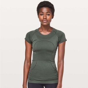 Lululemon swiftly tech short sleeve